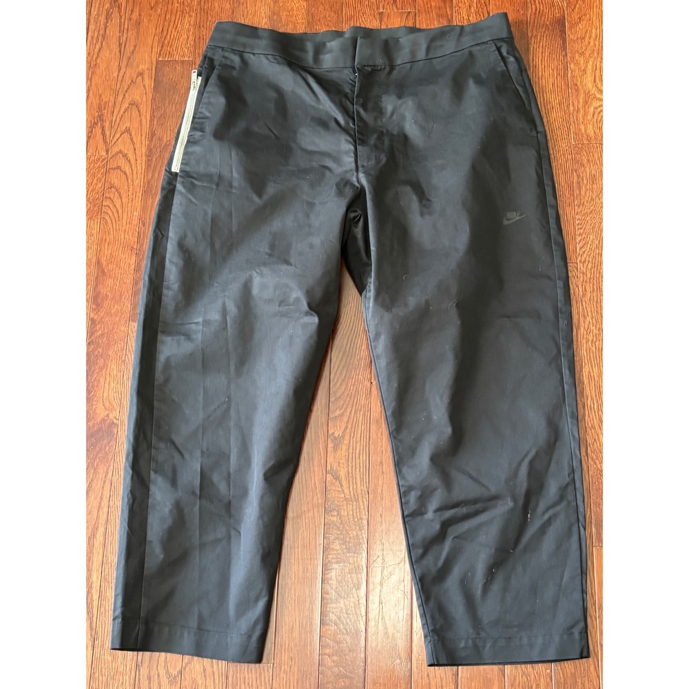 Nike Sportswear Style Essentials Sneaker Pants Mens 36 Black Cropped Woven